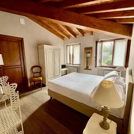 Wonderful A Few Steps From The Duomo - Milan Bed & Breakfast Costermano