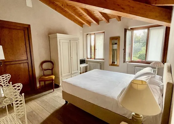 Wonderful A Few Steps From The Duomo - Milan Bed & Breakfast Costermano